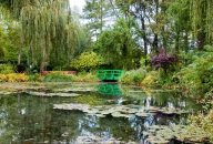 Giverny, Monet’s Garden & Versailles Palace Full Day Trip from Paris