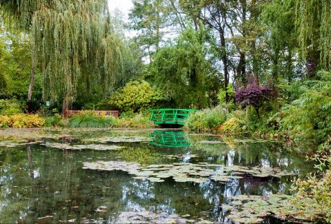 Giverny, Monet’s Garden & Versailles Palace Full Day Trip from Paris