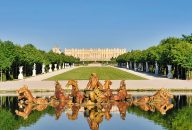 Palace of Versailles Priority Access Tour from Paris with Transportation