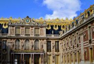 Skip the Line: Versailles Palace & Gardens Guided Tour from Paris