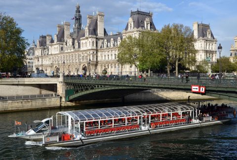 Bateaux Parisiens Seine River Sightseeing Cruise